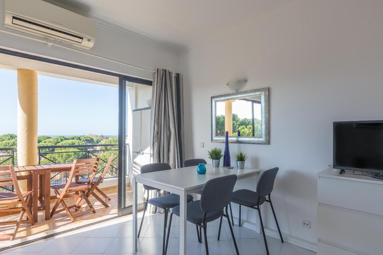 Apartment Modern Floor 60m2 - Balcony With Pool & Sea View - Vilamoura