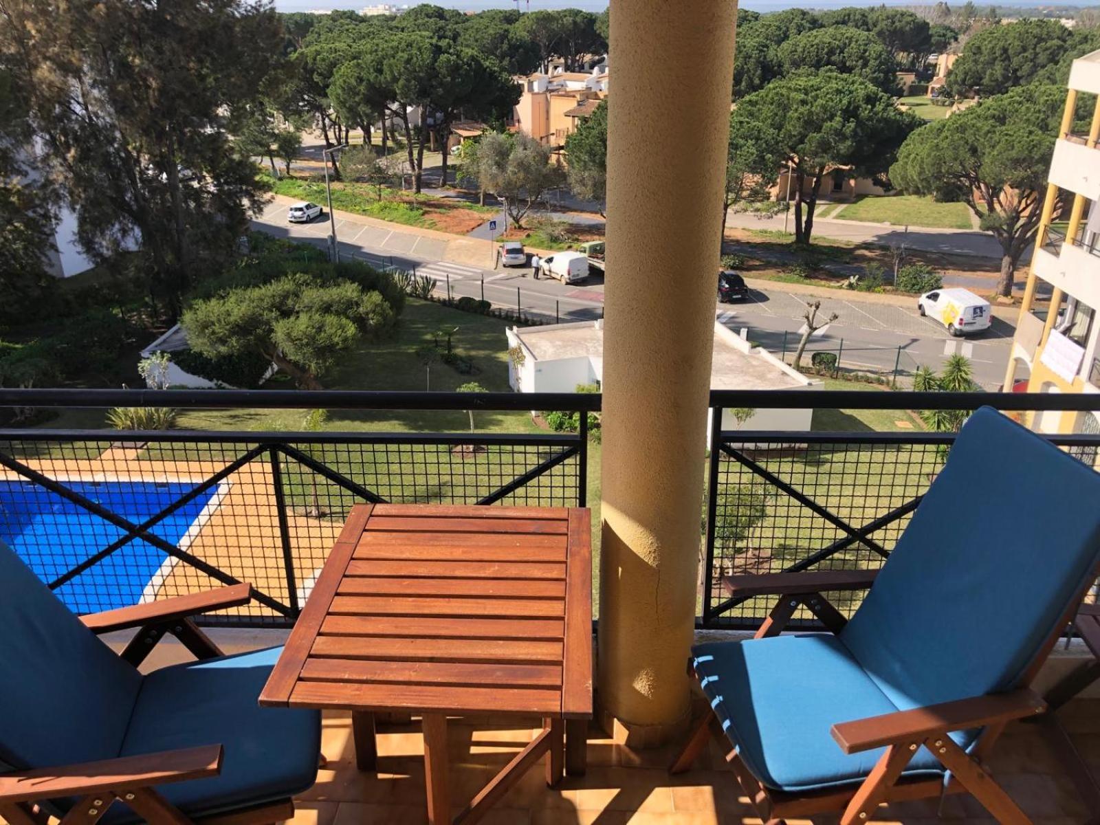Modern Floor 60m2 - Balcony With Pool & Sea View - * Vilamoura