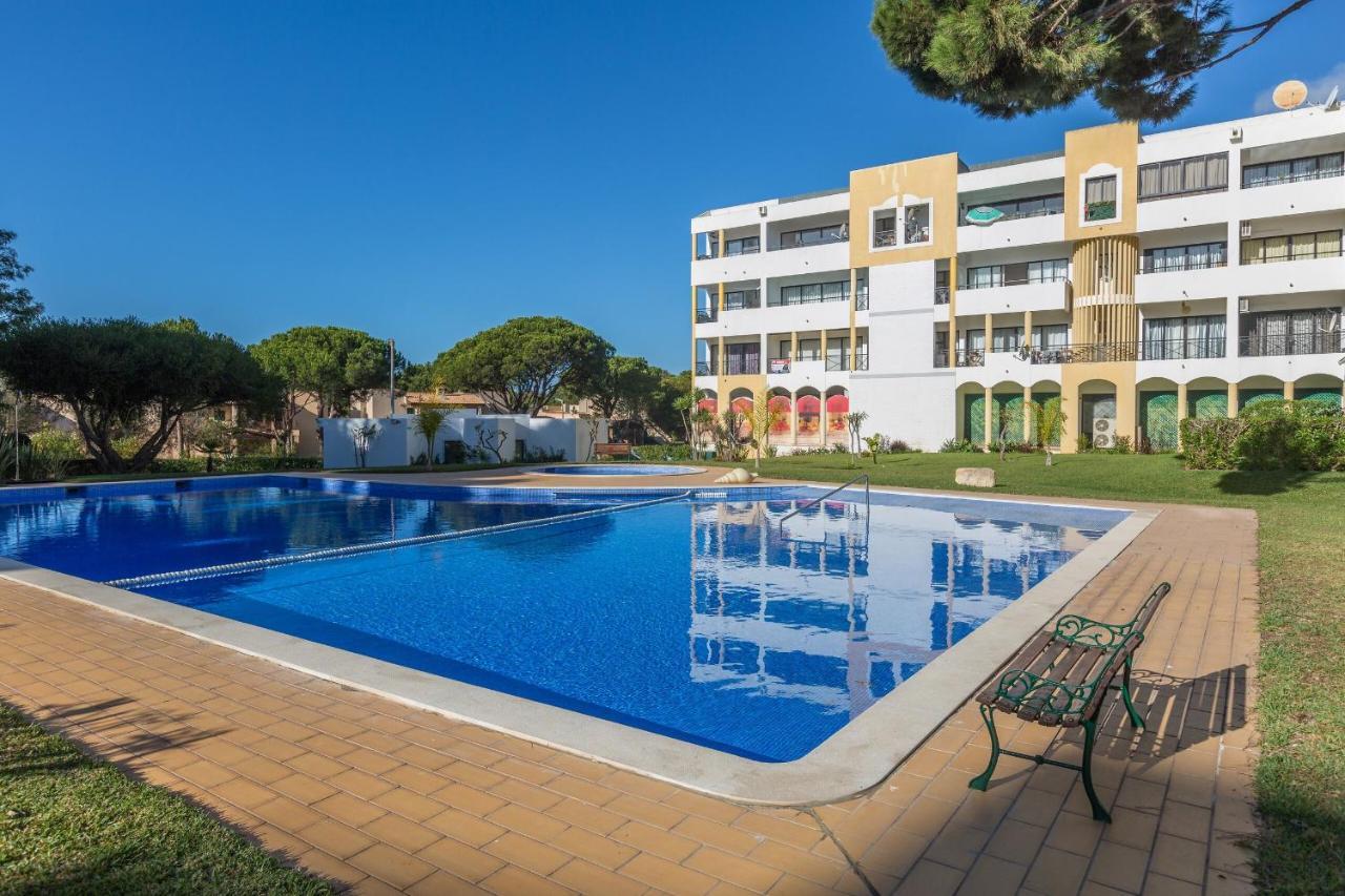 Modern Floor 60m2 - Balcony With Pool & Sea View - Appartamento